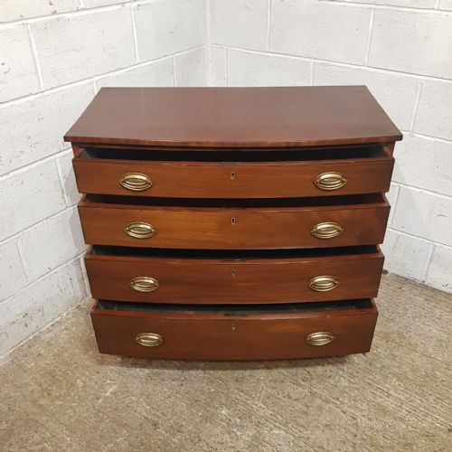 A LATE GEORGE 3RD MAHOGANY BOW FRONTED 4HT CHEST OF DRAWERS C1820 - ADDITIONAL PHOTO 1