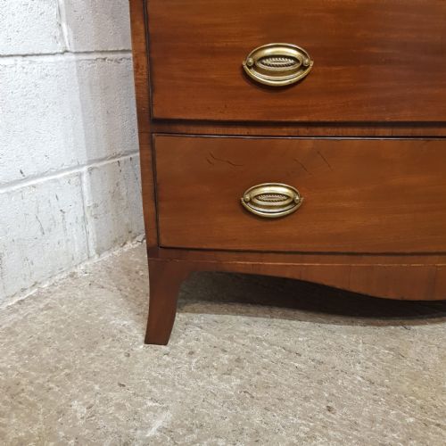A LATE GEORGE 3RD MAHOGANY BOW FRONTED 4HT CHEST OF DRAWERS C1820 - ADDITIONAL PHOTO 2
