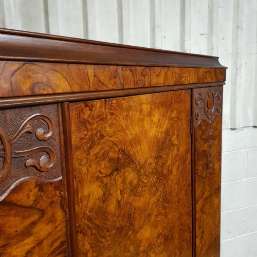 A BURR WALNUT SINGLE WARDROBE C1920 - ADDITIONAL PHOTO 3