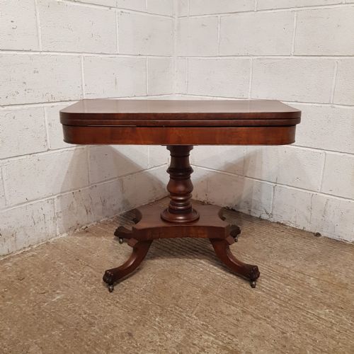 A REGENCY MAHOGANY FOLD OVER SIDE TABLE C1810