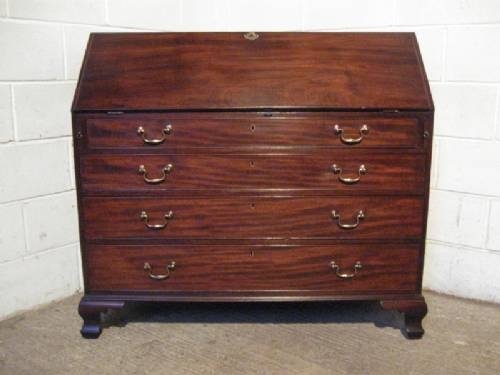 fig 1. LARGE ANTIQUE GEORGIAN MAHOGANY BUREAU C1780
