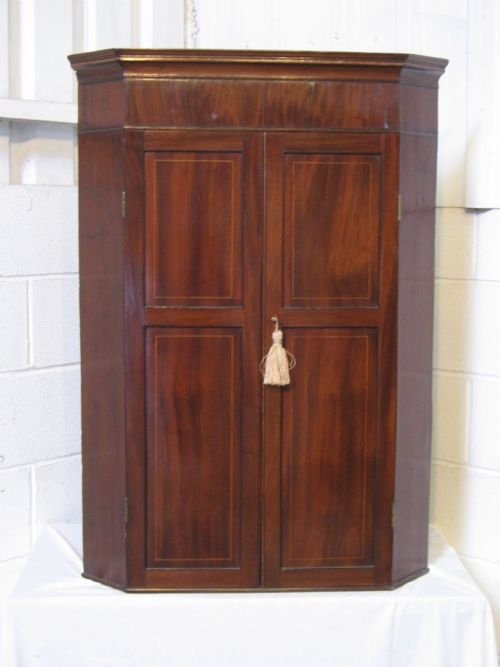 Superb Georgian Mahogany Inlaid Corner Cabinet