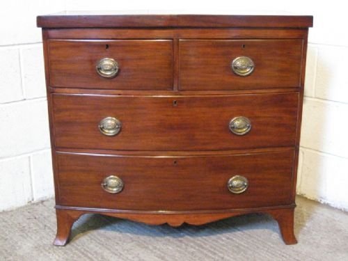 Lovely Antique Regency Small Mahogany Bow Fronted Chest of Drawers C1820