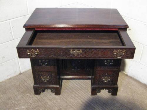 fig 1. STUNNING ANTIQUE GEORGIAN CHIPPENDALE MAHOGANY PEDASTAL KNEEHOLE DESK WITH WRITING SLIDE C1780