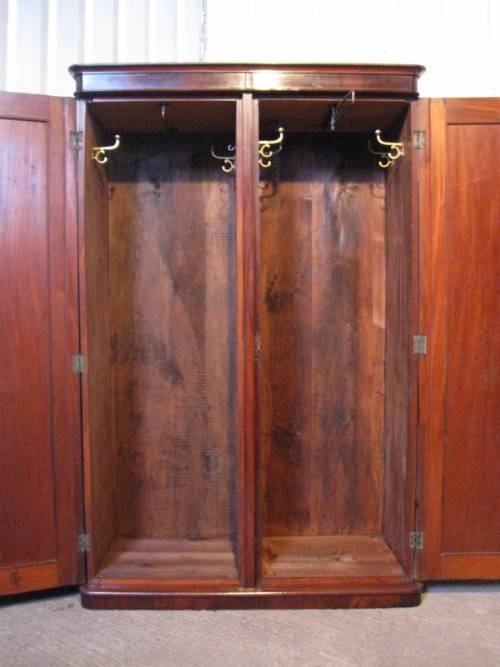 fig 1. SUPERB ANTIQUE VICTORIAN FLAMED MAHOGANY WARDROBE ARMOIRE C1880