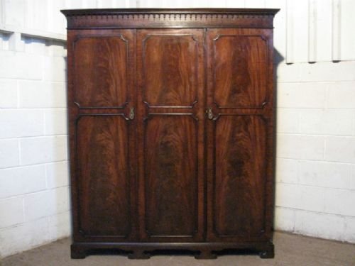Superb Edwardian Flamed Mahogany Triple Wardrobe Armoire C1900 Wdb155/30.8