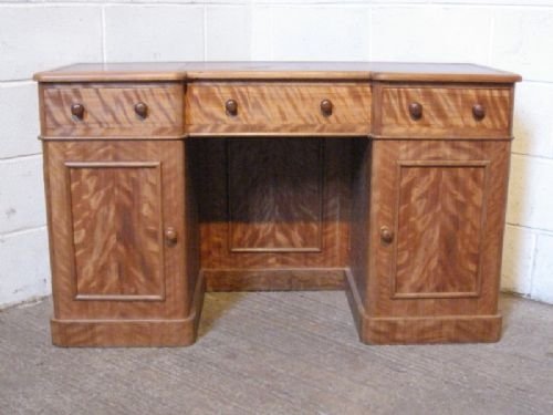 Antique Victorian Satin Birch Pedastal Kneehole Desk