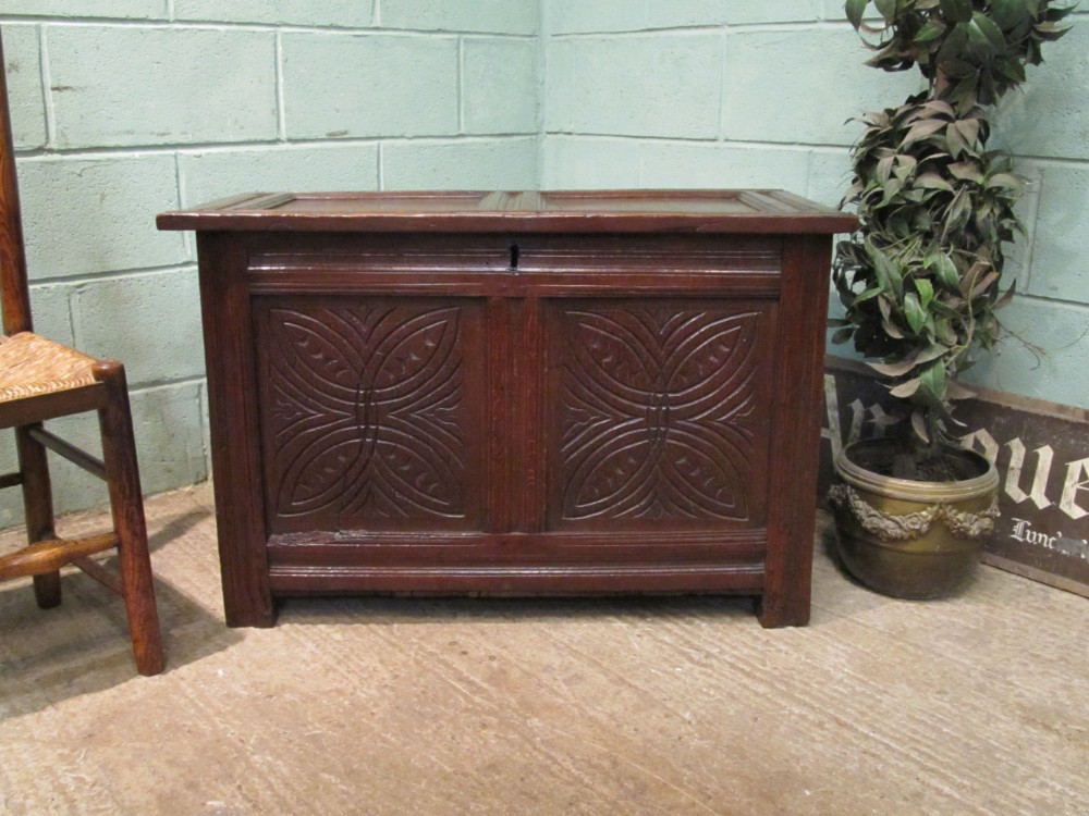 ANTIQUE EARLY 18TH CENTURY OAK COFFER BOX LAKELAND ORIGIN C1720