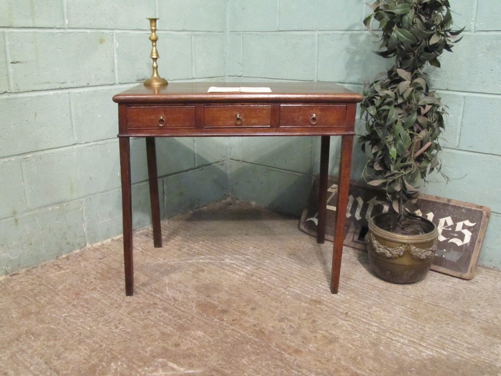 Antique Georgian oak side table C1780