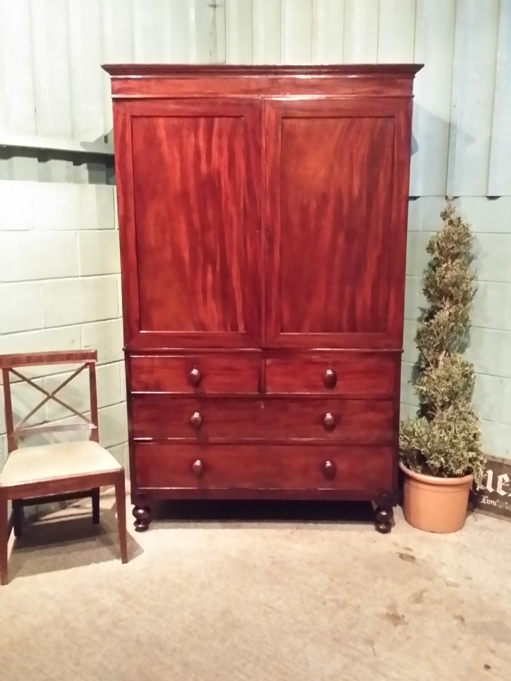 Antique Regency Mahogany Linen Press c1820