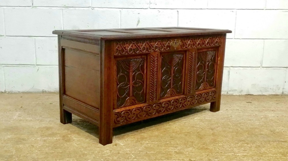 ANTIQUE GEORGIAN PERIOD CARVED OAK COFFER C1740