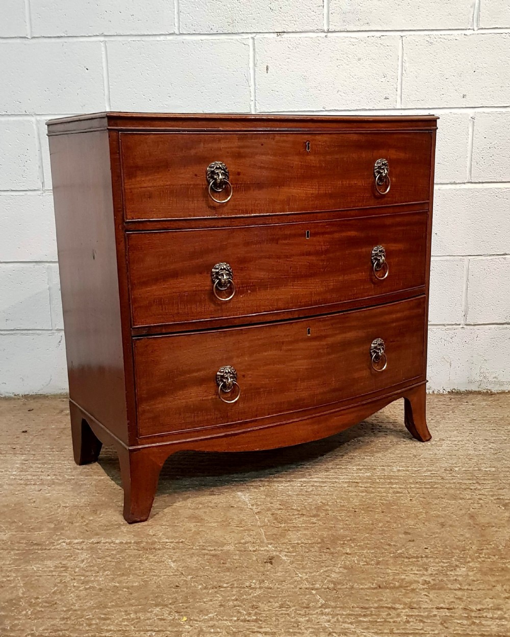 ANTIQUE REGENCY MAHOGANY BOW FRONT CHEST OF DRAWERS C1820 View II