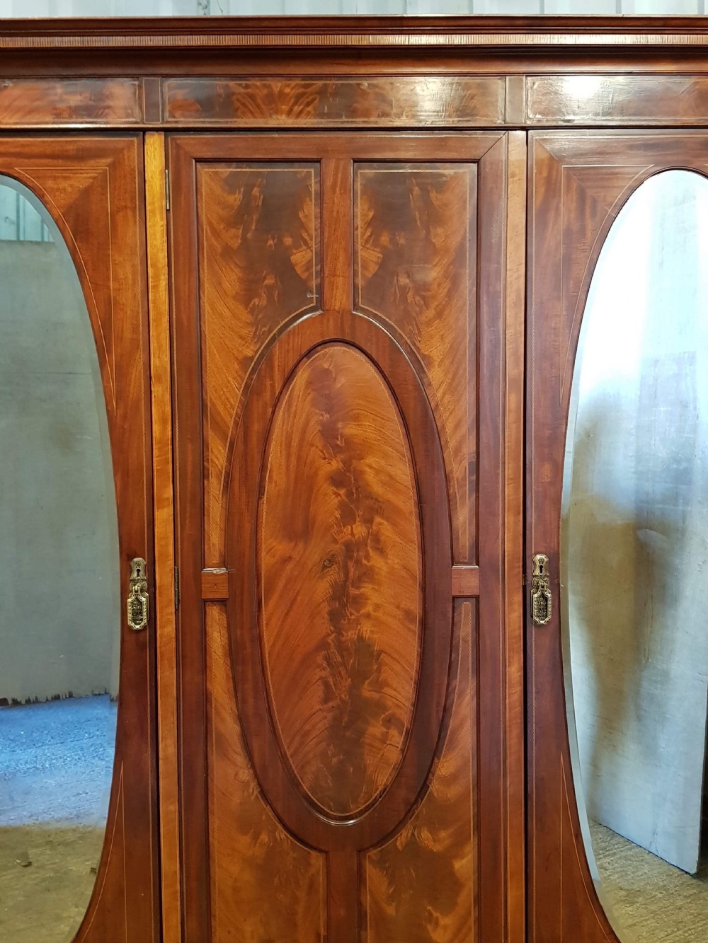 ANTIQUE EDWARDIAN FLAMED MAHOGANY TRIPLE WARDROBE C1900 View V