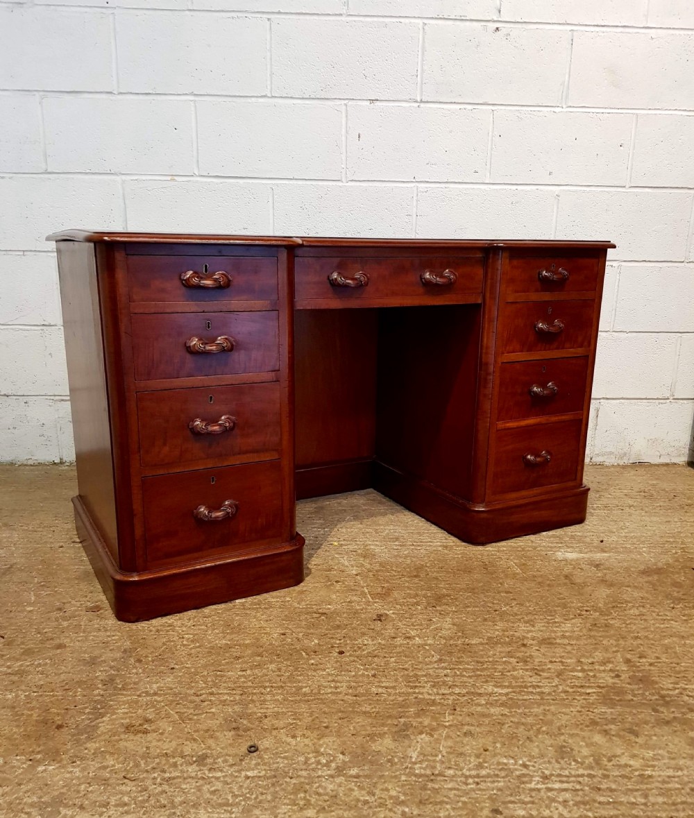 ANTIQUE VICTORIAN MAHOGANY PEDASTAL DESK C1880 View V