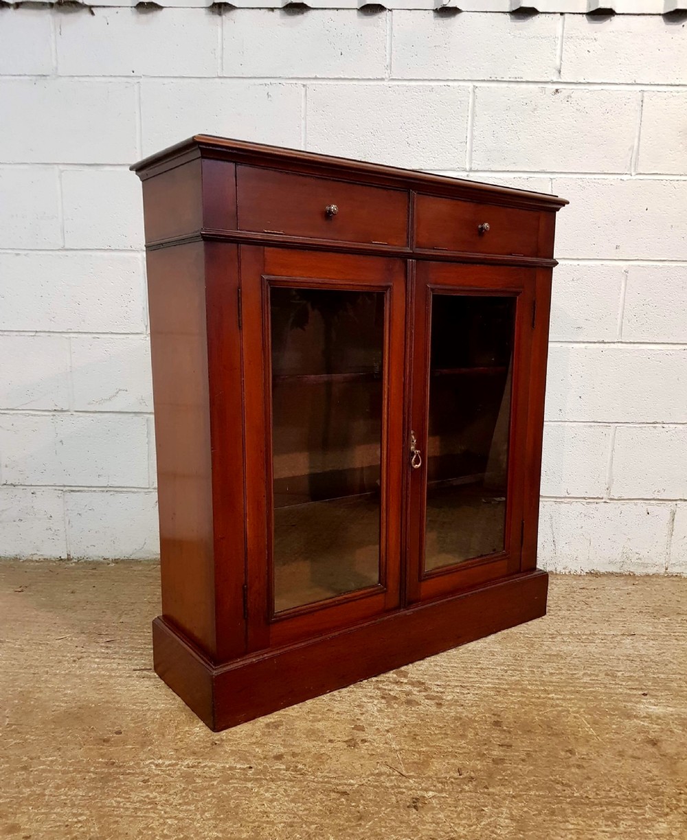 ANTIQUE VICTORIAN MAHOGANY SMALL GLAZED BOOKCASE C1880 View III