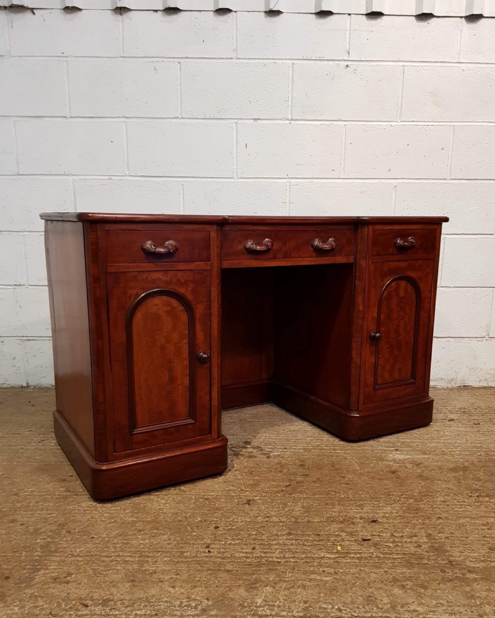ANTIQUE VICTORIAN MAHOGANY TWIN PEDESTAL DESK C1880 View V