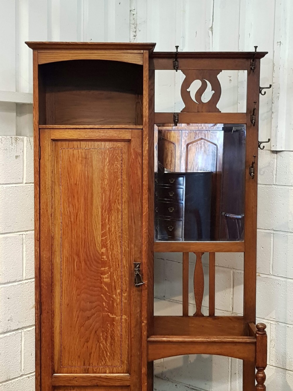 ANTIQUE ARTS & CRAFTS OAK HALL STAND C1890 View III