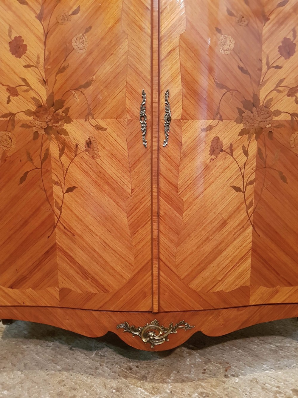 ANTIQUE FRENCH PARQUETRY DECORATIVE  MARBLE TOPPED CABINET C1920 View IV