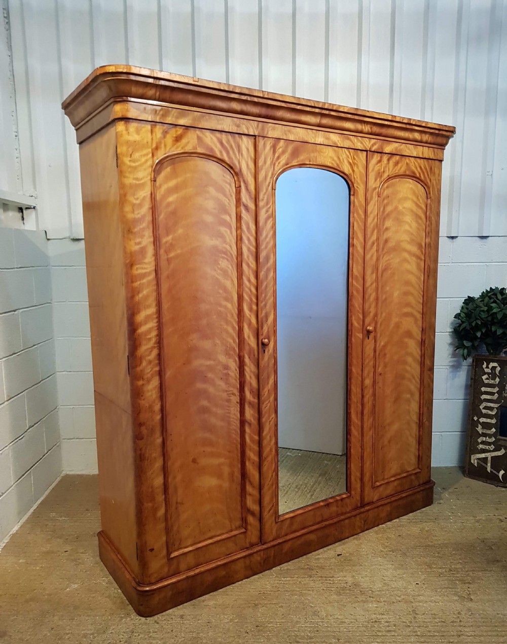 ANTIQUE VICTORIAN SATIN BIRCH TRIPLE WARDROBE C1880