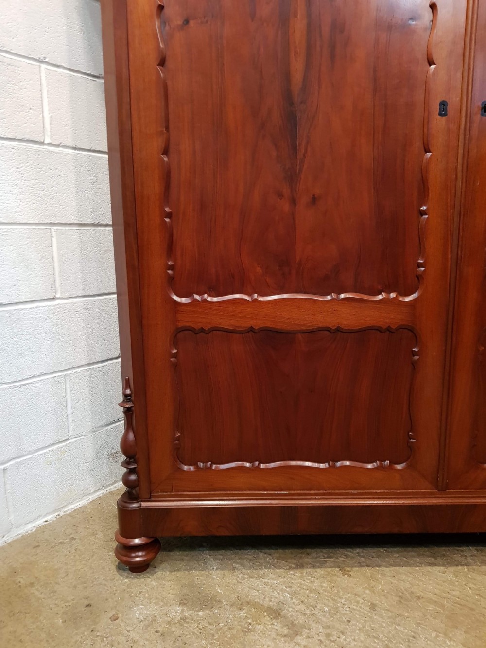 ANTIQUE 19TH CENTURY FRENCH MAHOGANY ARMOIRE C1880 View IV