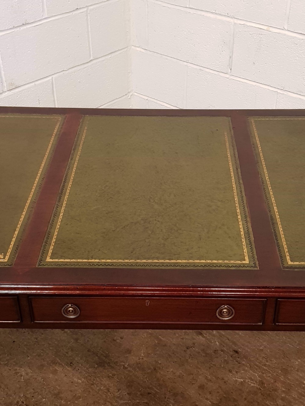 ANTIQUE WILLIAM 1V MAHOGANY PARTNERS DESK WITH GILLOWS LEGS C1830 View II