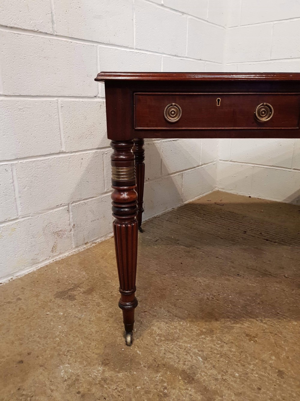 ANTIQUE WILLIAM 1V MAHOGANY PARTNERS DESK WITH GILLOWS LEGS C1830 View IV