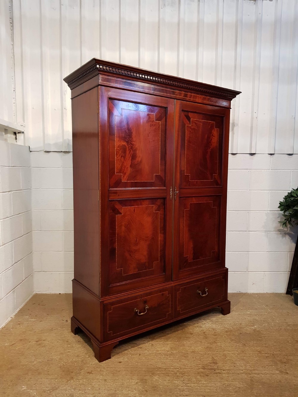 ANTIQUE LATE VICTORIAN MAHOGANY DOUBLE WARDROBE C1890 View II