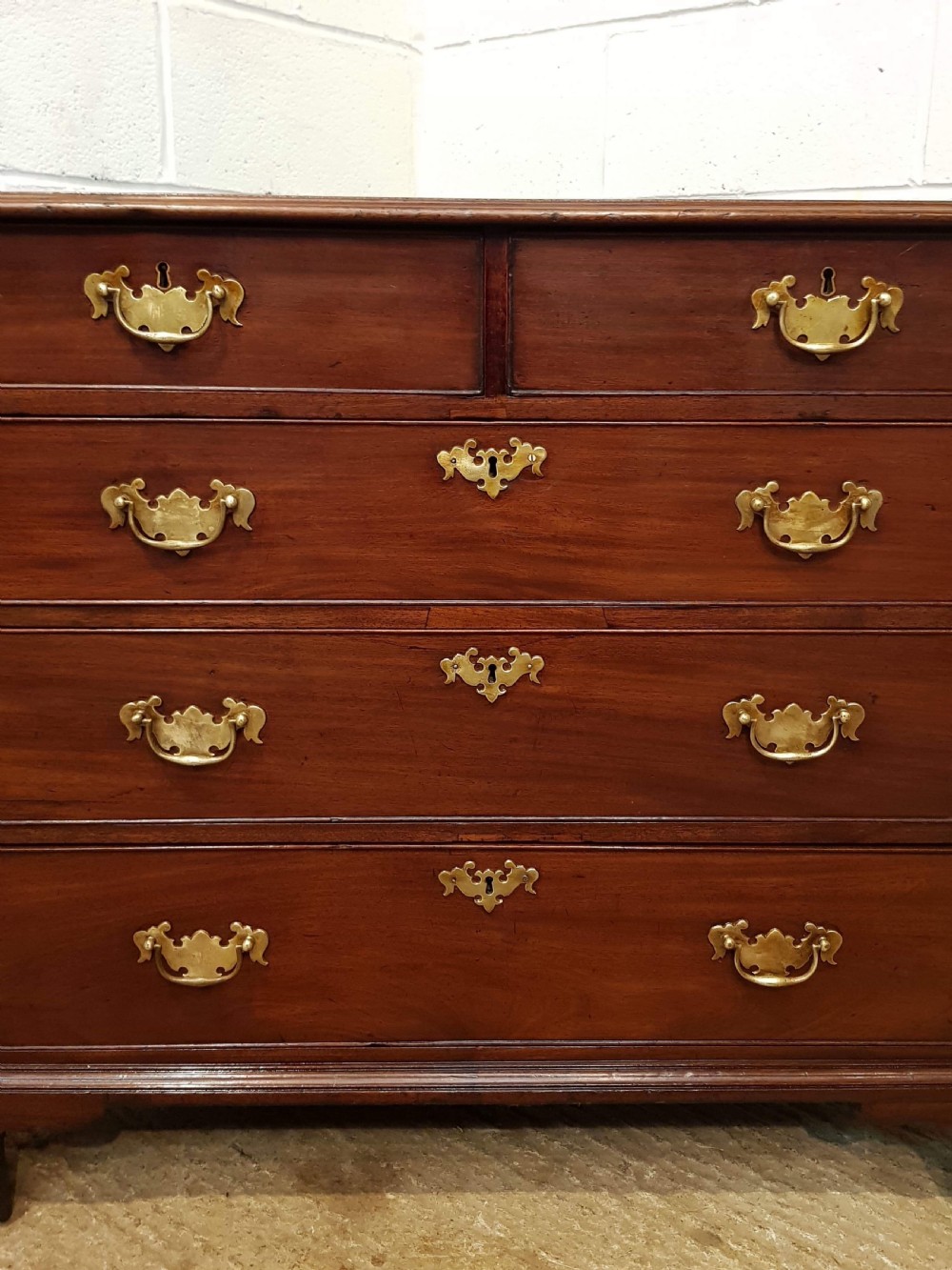 ANTIQUE 18TH CENTURY PERIOD MAHOGANY SMALL CHEST OF DRAWERS C1780 View II