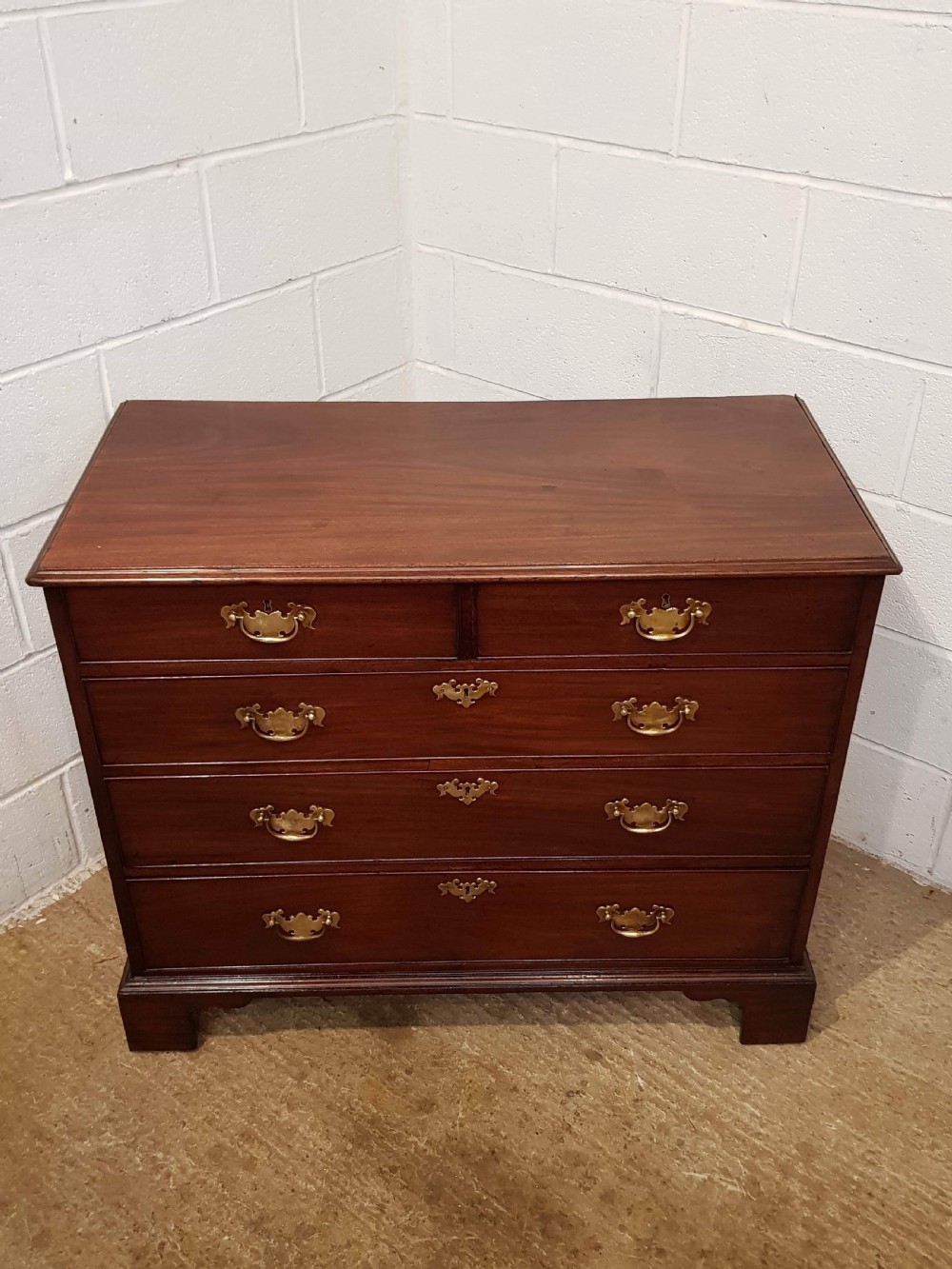 ANTIQUE 18TH CENTURY PERIOD MAHOGANY SMALL CHEST OF DRAWERS C1780 View III
