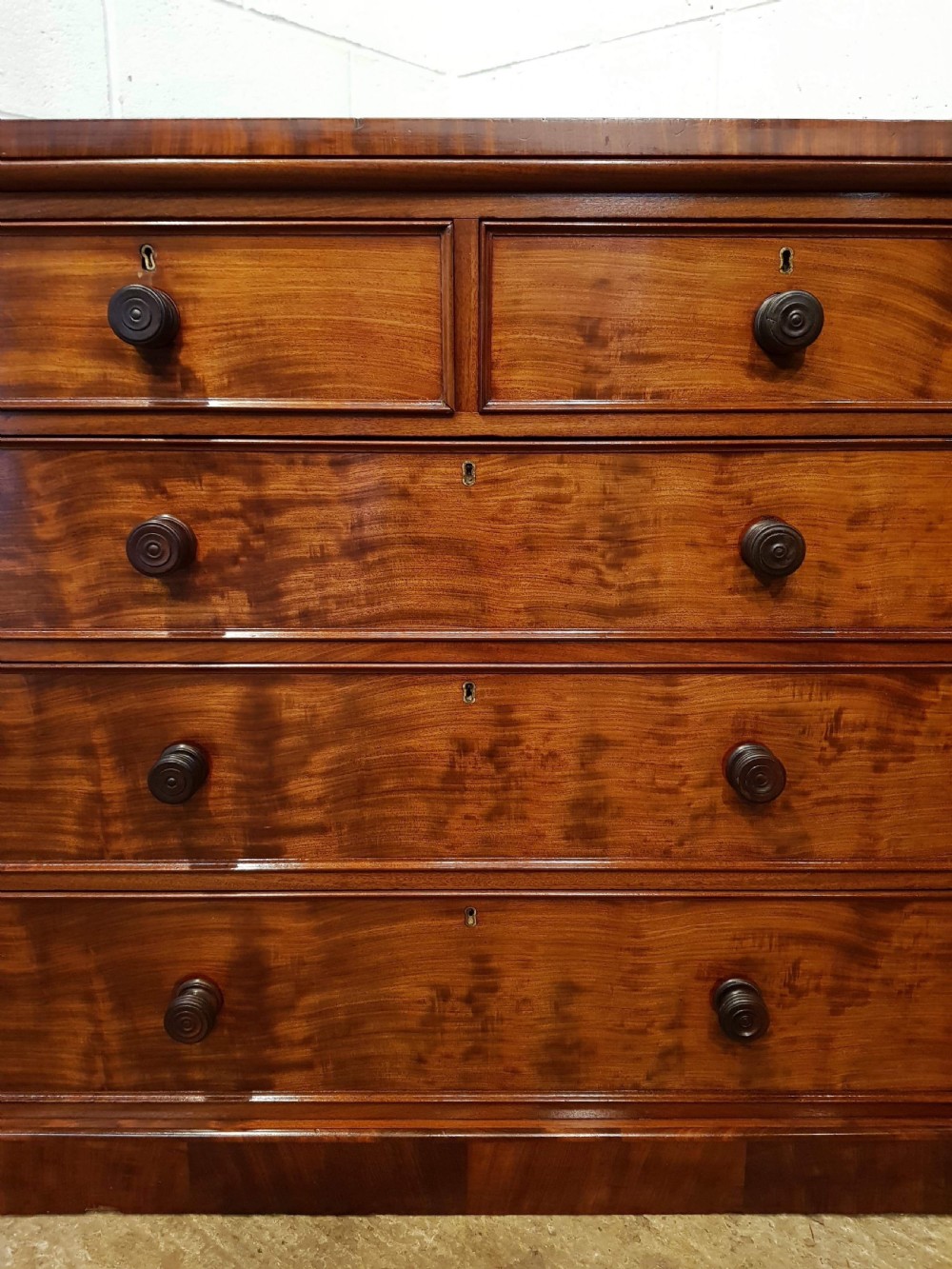 ANTIQUE VICTORIAN MAHOGANY BOW FRONT CHEST OF DRAWERS C1880 View VI