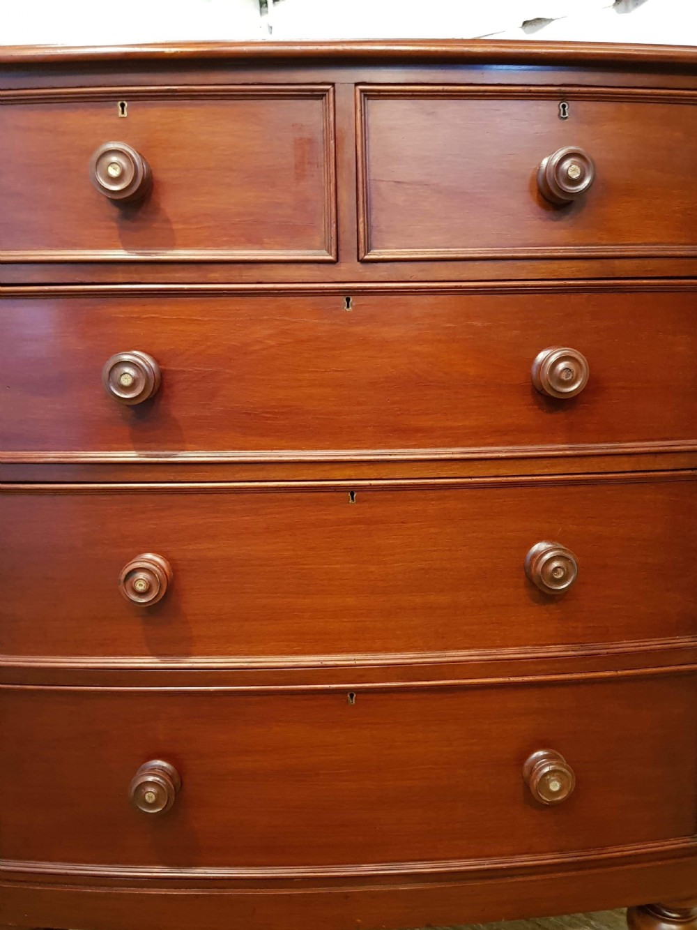 ANTIQUE VICTORIAN MAHOGANY BOW FRONT CHEST OF DRAWERS C1880 View II