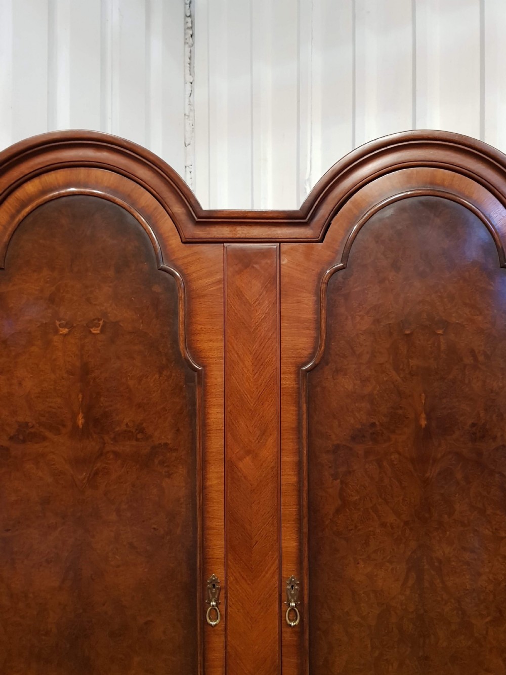 ANTIQUE BURR WALNUT DOUBLE WARDROBE BY WARING & GILLOWS C1920 View III