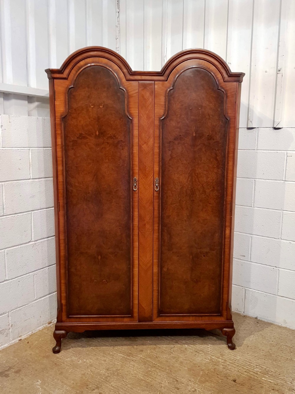 ANTIQUE BURR WALNUT DOUBLE WARDROBE BY WARING & GILLOWS C1920 View V