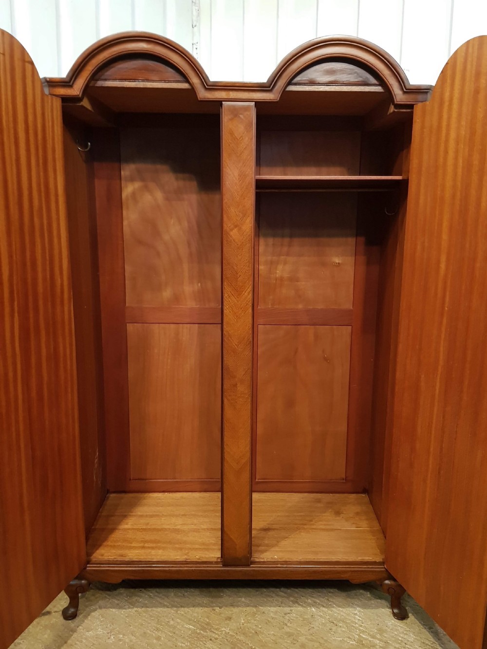 ANTIQUE BURR WALNUT DOUBLE WARDROBE BY WARING & GILLOWS C1920 View VI