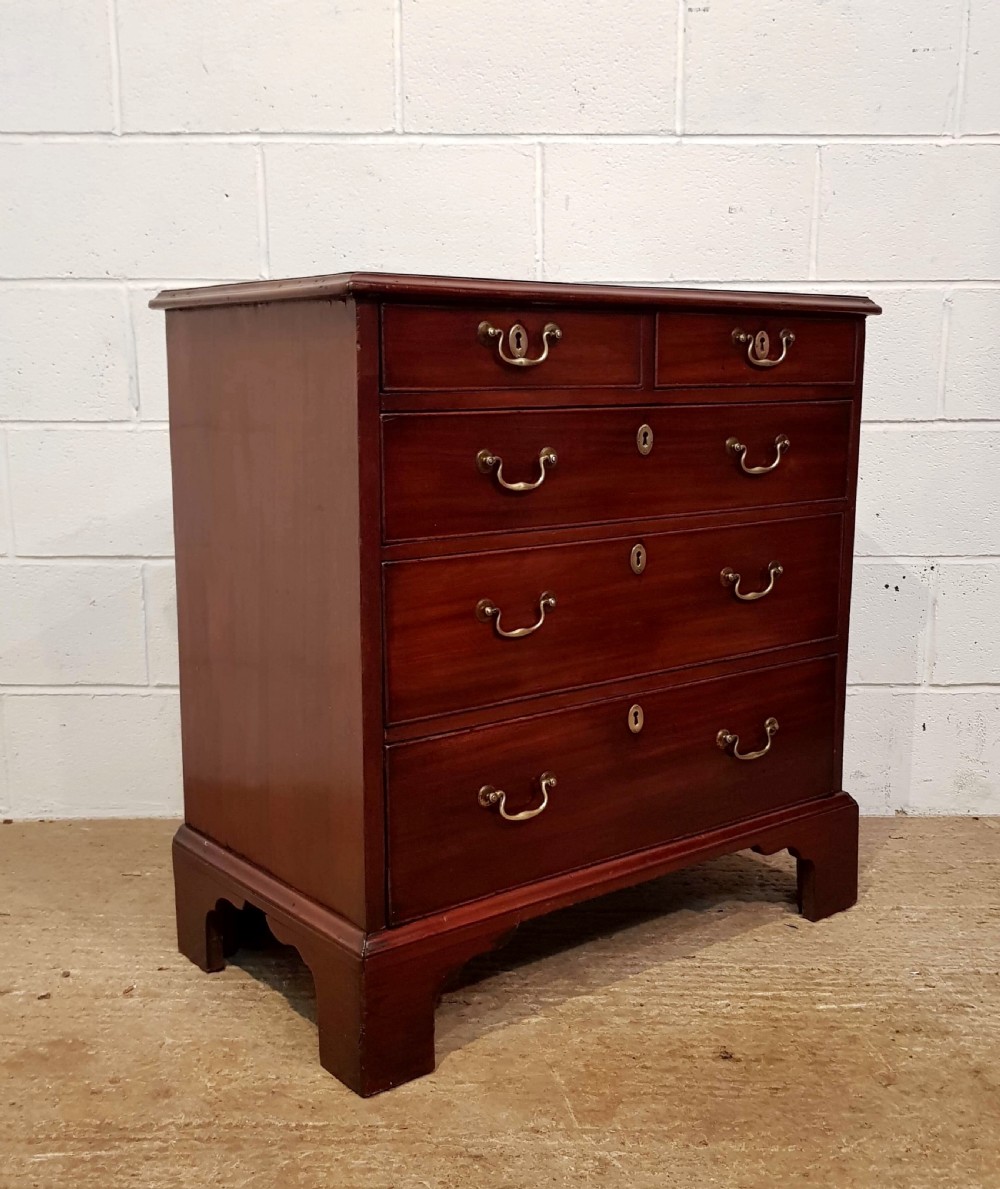 ANTIQUE 18TH CENTURY PERIOD MAHOGANY DWARF CHEST OF DRAWERS C1780 View III