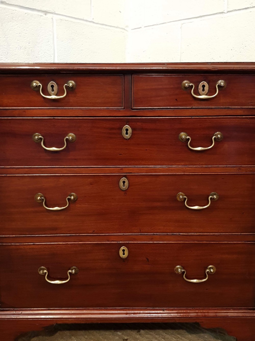 ANTIQUE 18TH CENTURY PERIOD MAHOGANY DWARF CHEST OF DRAWERS C1780 View VI