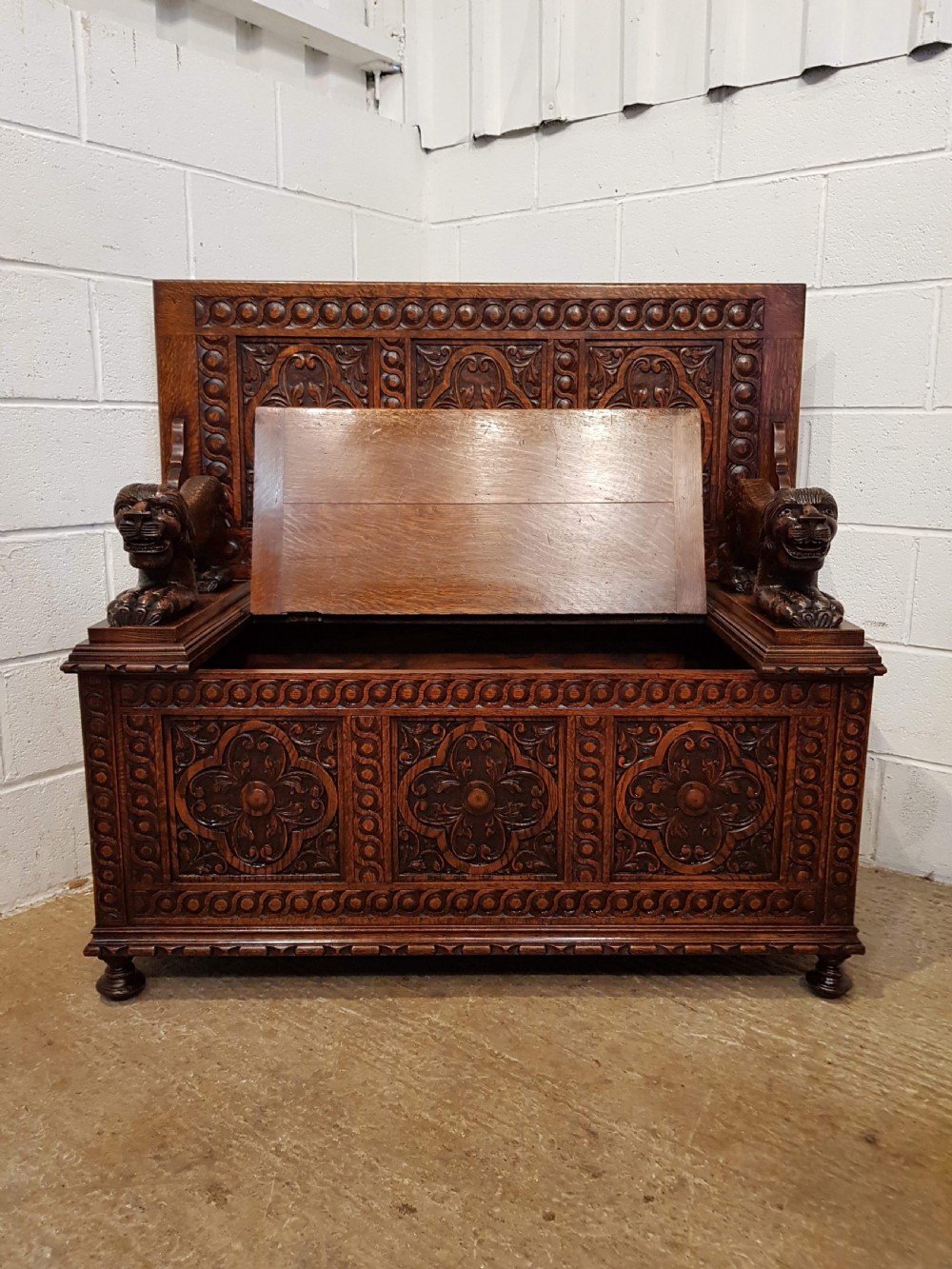 ANTIQUE LATE VICTORIAN CARVED OAK MONKS BOX BENCH C1890 View II