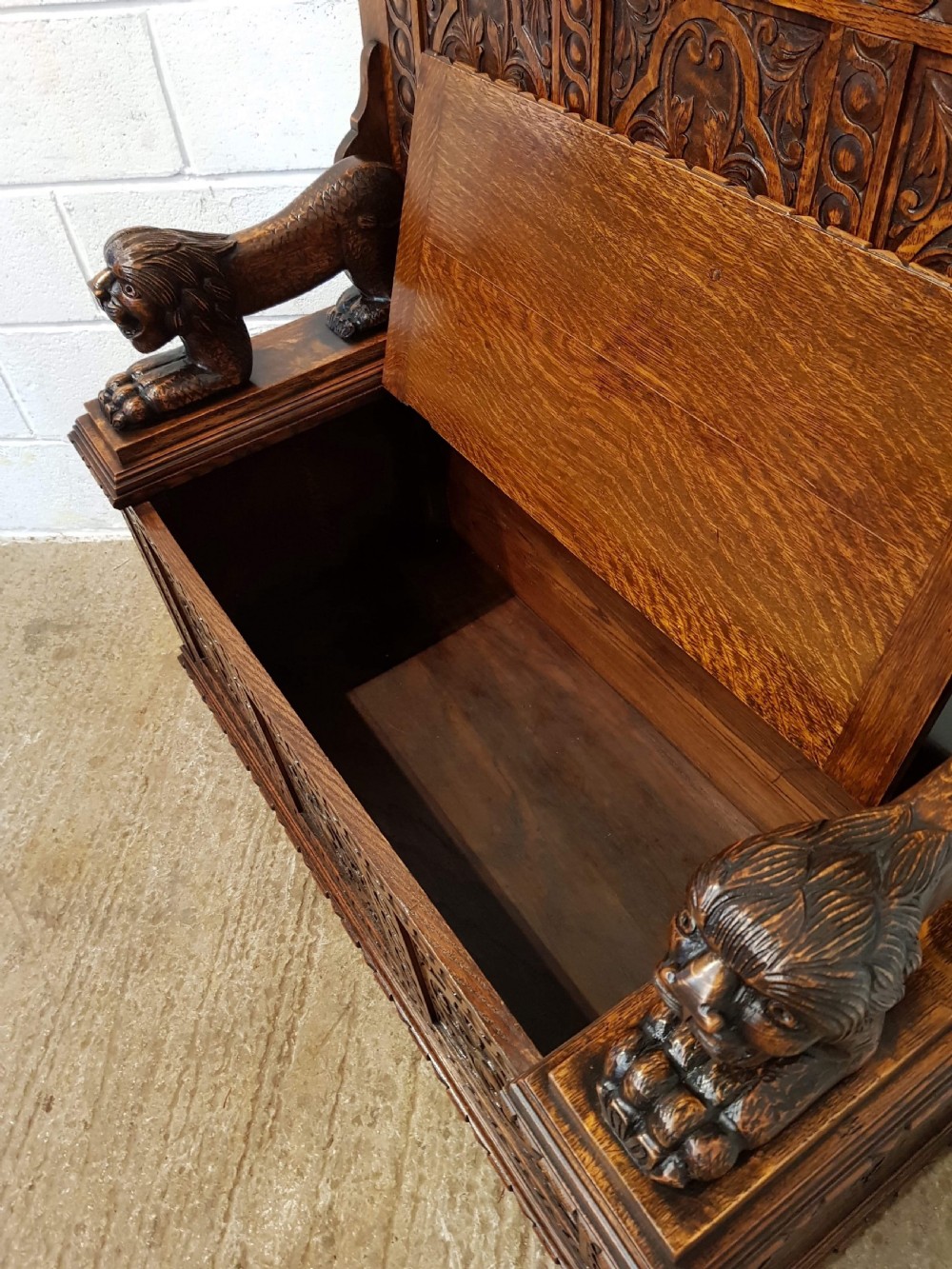 ANTIQUE LATE VICTORIAN CARVED OAK MONKS BOX BENCH C1890 View V