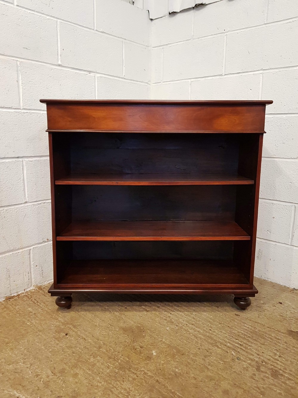 ANTIQUE VICTORIAN MAHOGANY OPEN BOOKCASE C1880