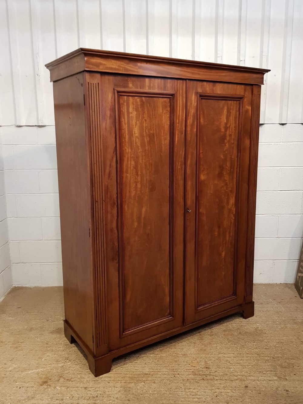 ANTIQUE WILLIAM 1V MAHOGANY DOUBLE WARDROBE C1830 View II