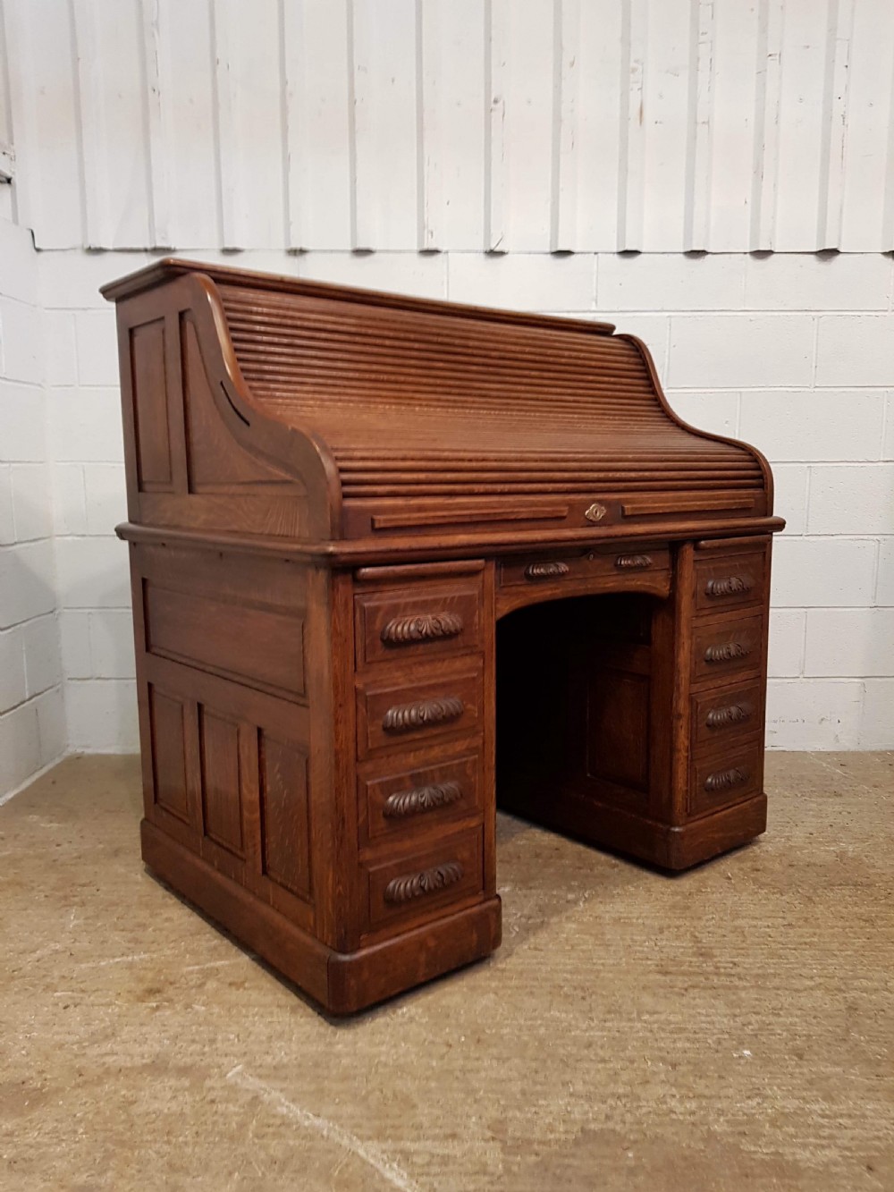 SUPERB ANTIQUE VICTORIAN OAK ROLL TOP DESK WITH SECRET DRAWERS C1880