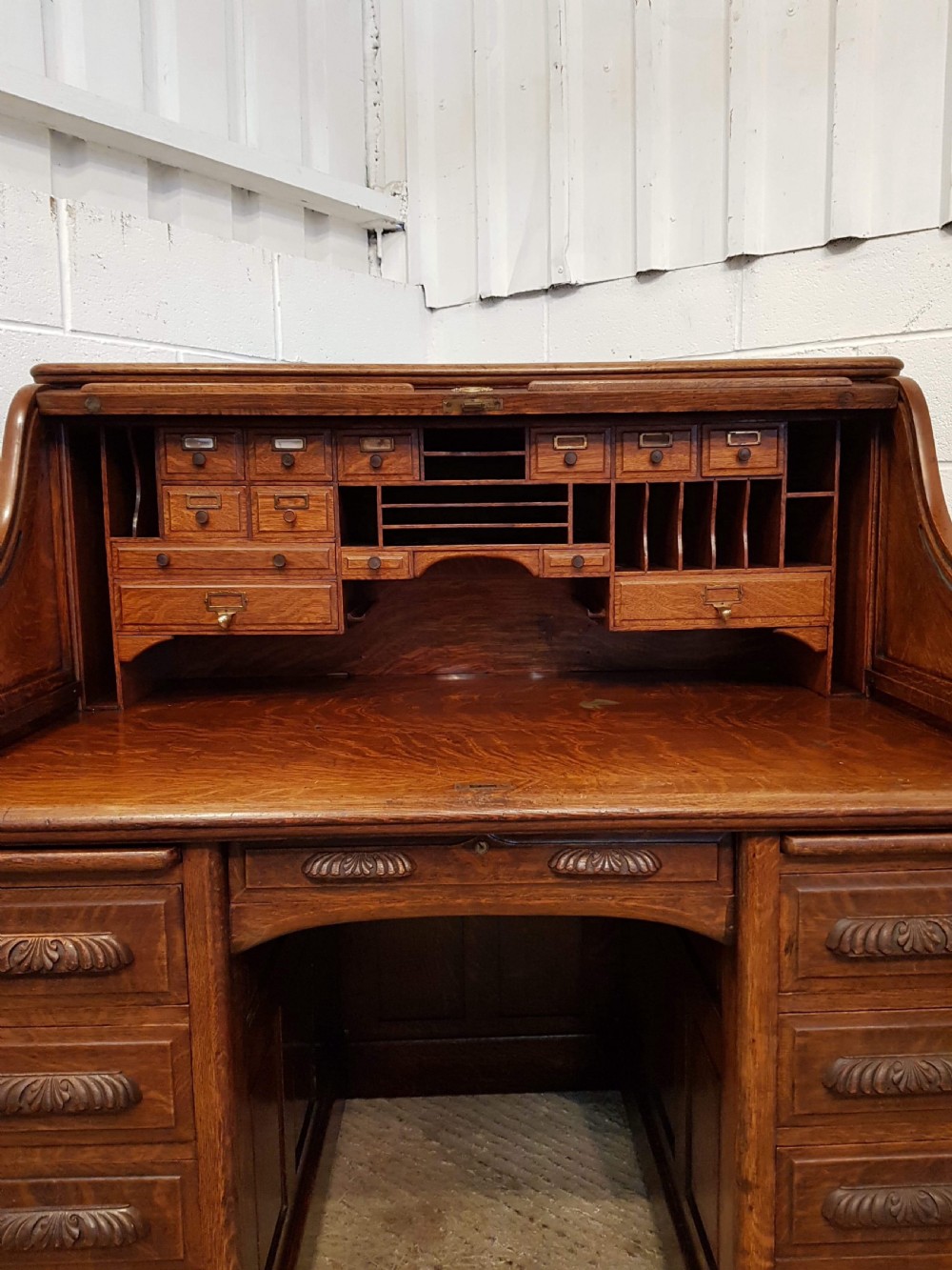 SUPERB ANTIQUE VICTORIAN OAK ROLL TOP DESK WITH SECRET DRAWERS C1880 View VI