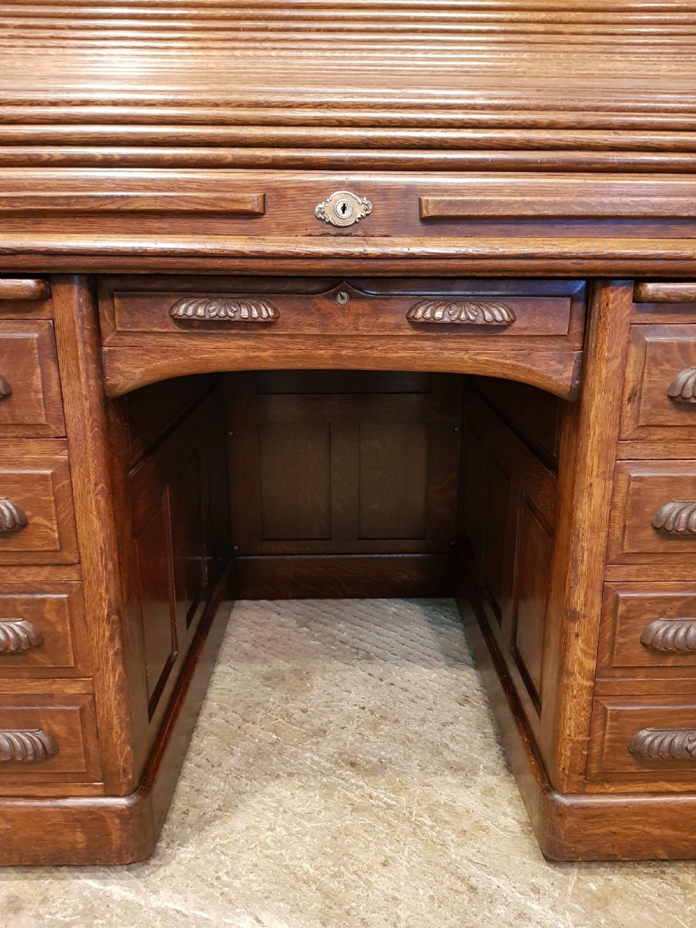 SUPERB ANTIQUE VICTORIAN OAK ROLL TOP DESK WITH SECRET DRAWERS C1880 View VII
