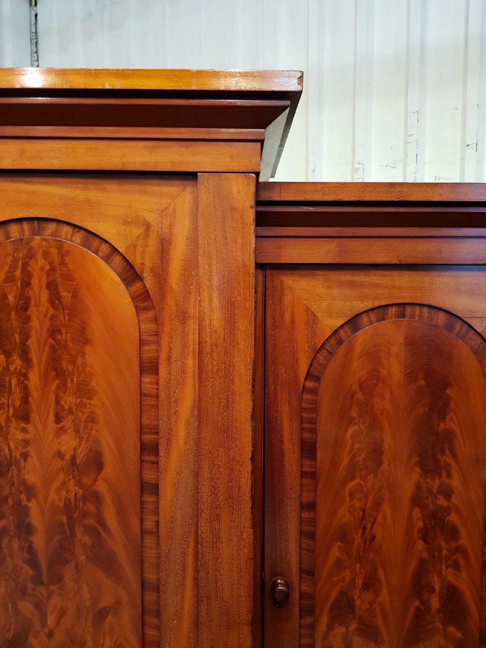 ANTIQUE VICTORIAN MAHOGANY FOUR DOOR BREAKFRONT WARDROBE COMPACTUM C1880 View III