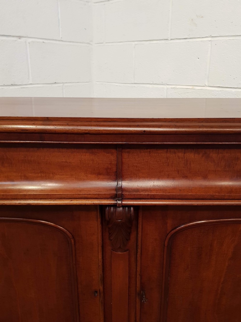 ANTIQUE VICTORIAN MAHOGANY CHIFFONIER C1880 View II
