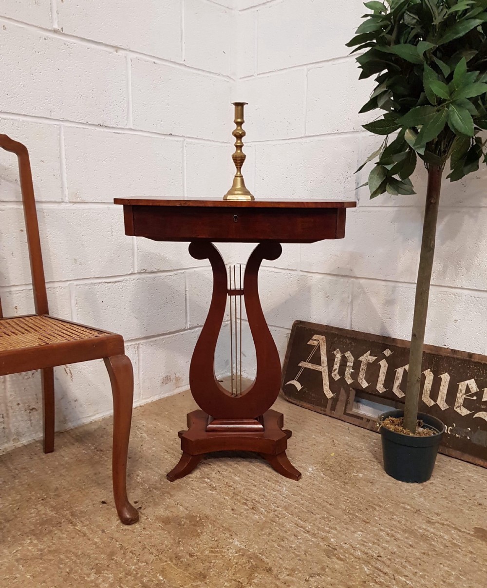ANTIQUE SMALL EDWARDIAN MAHOGANY SIDE WORK TABLE C1900