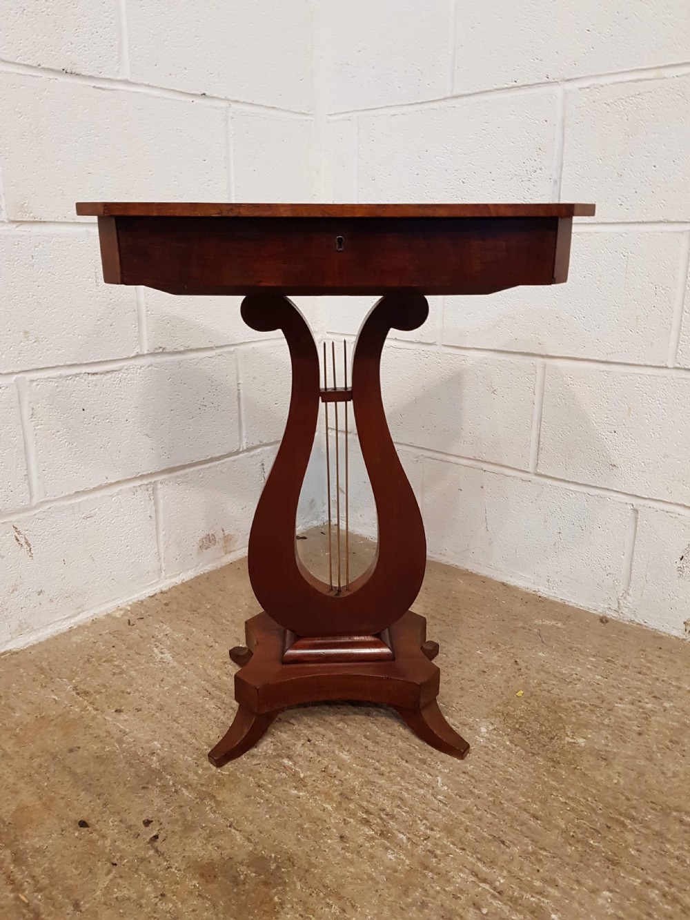 ANTIQUE SMALL EDWARDIAN MAHOGANY SIDE WORK TABLE C1900 View II