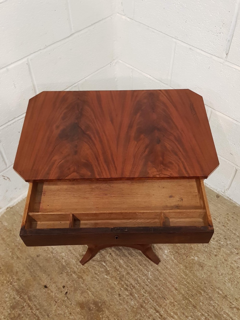 ANTIQUE SMALL EDWARDIAN MAHOGANY SIDE WORK TABLE C1900 View V