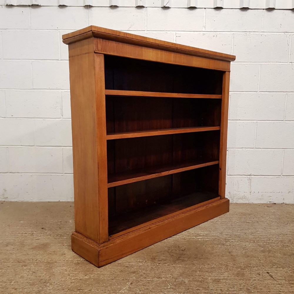 ANTIQUE LATE VICTORIAN GOLDEN OAK OPEN BOOKCASE C1890 View II