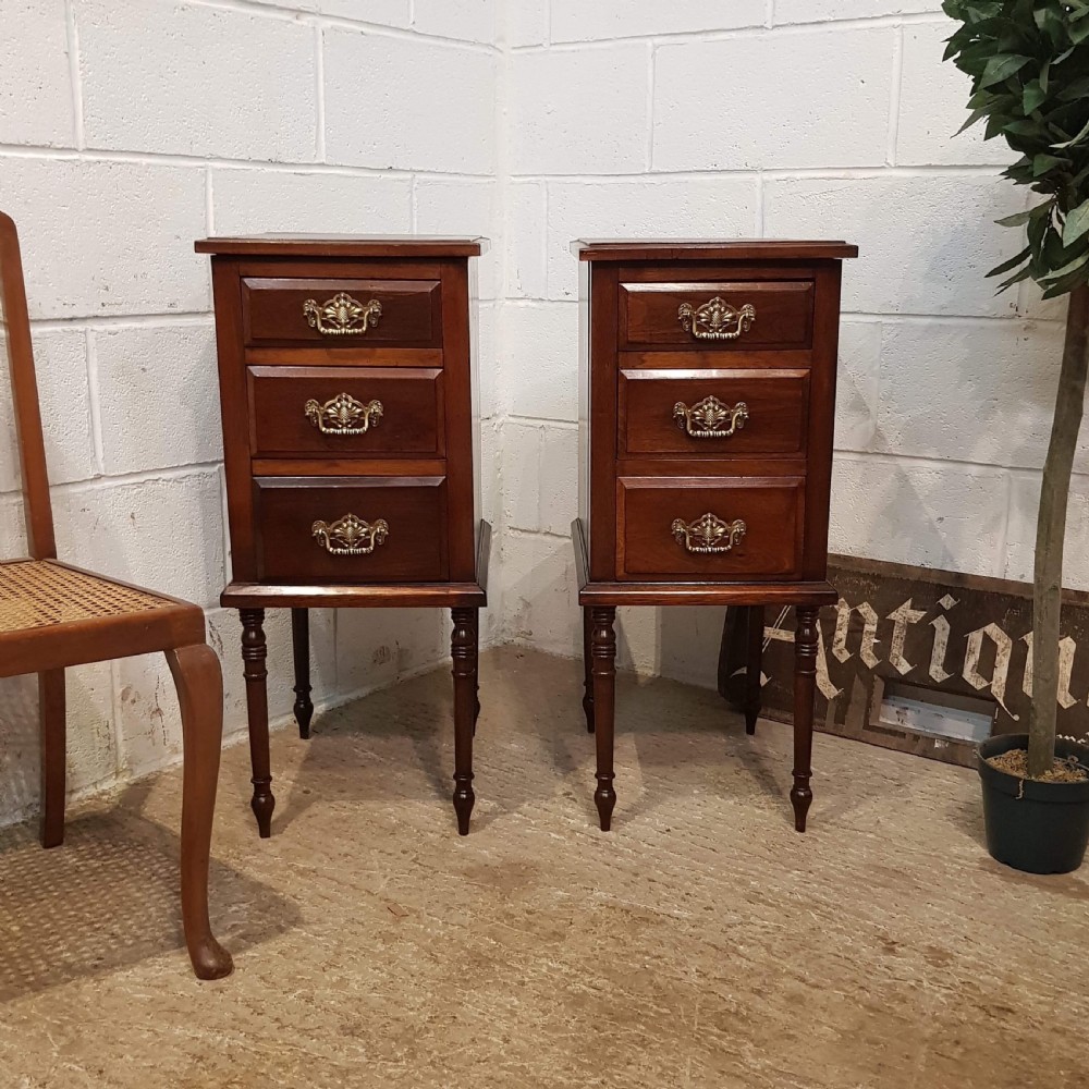 ANTIQUE PAIR LATE VICTORIAN MAHOGANY BEDSIDE CHESTS OF DRAWERS C1890